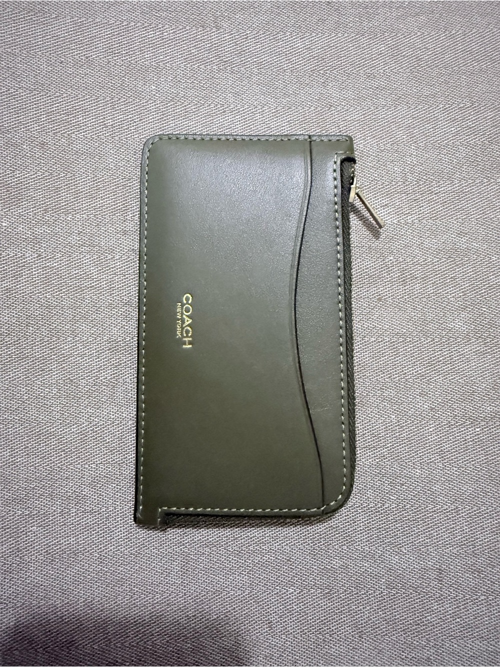 Coach Olive Green Leather Zip Card Wallet with Gold Logo